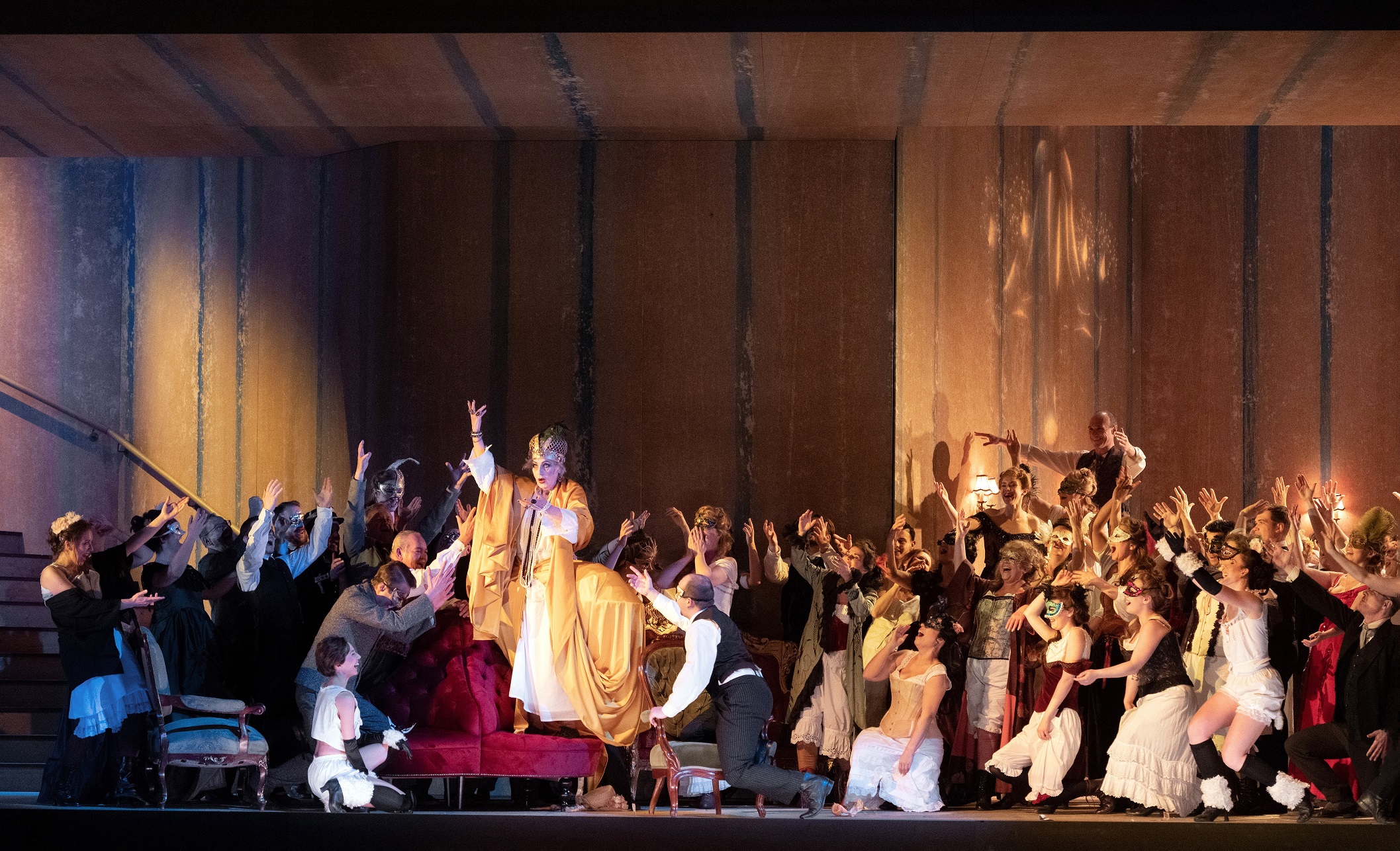 20220409_PiqueDame_c Monika Rittershaus (1)