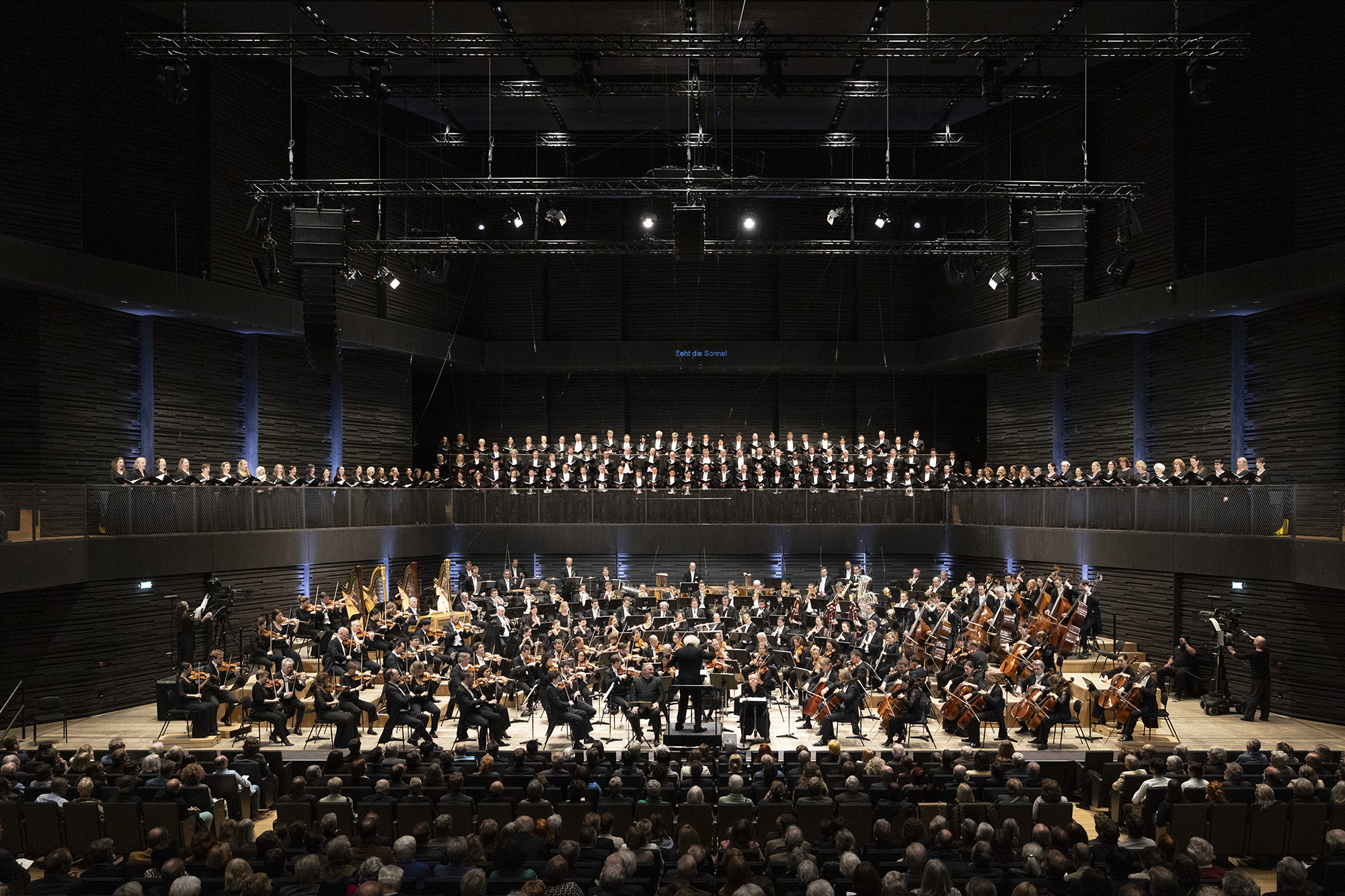 BRSO Rattle GURRE GalaK tutti 20240419 (c)BR-Astrid Ackermann